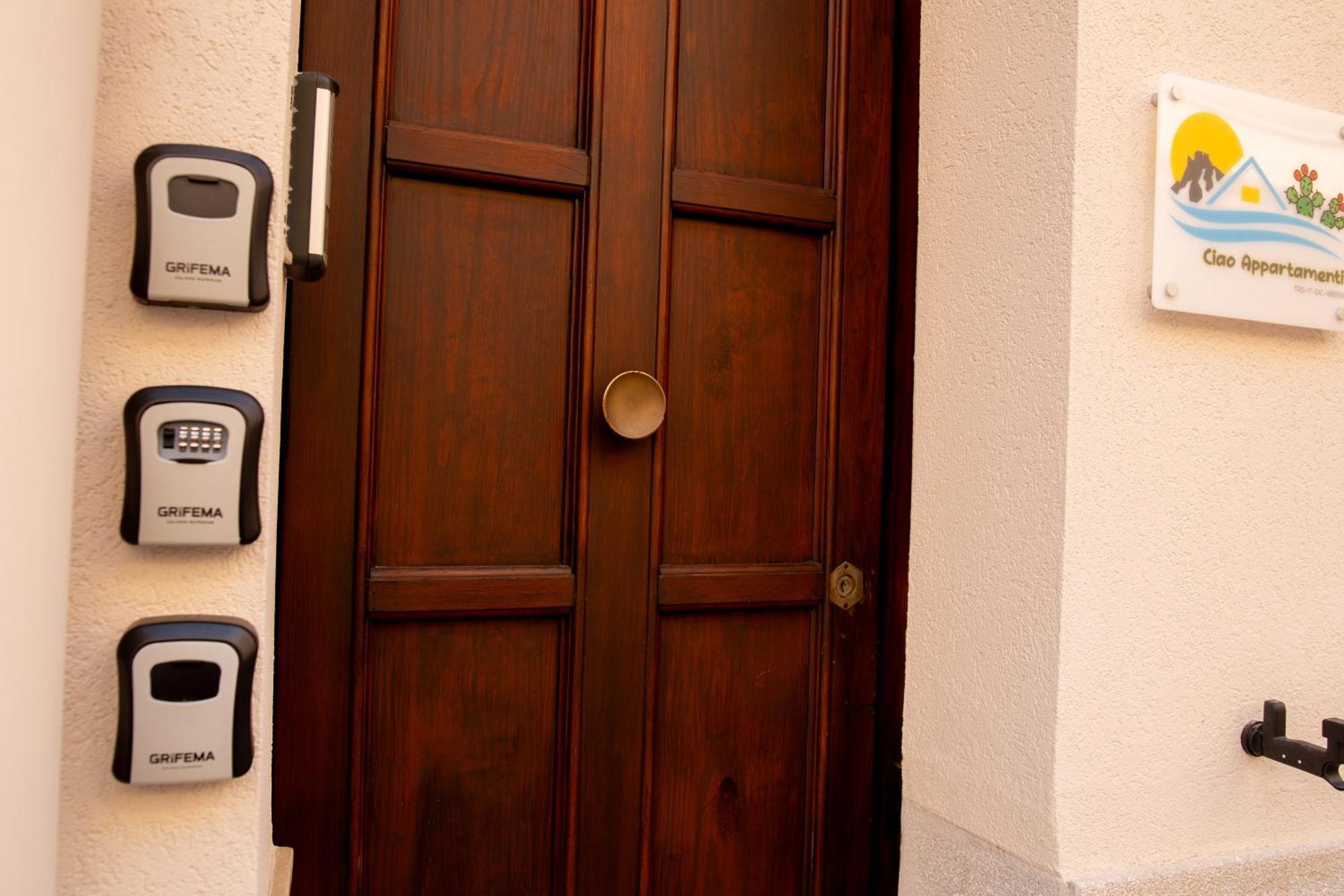Ciao Appartamenti Centro Paese Balestrate Exterior foto